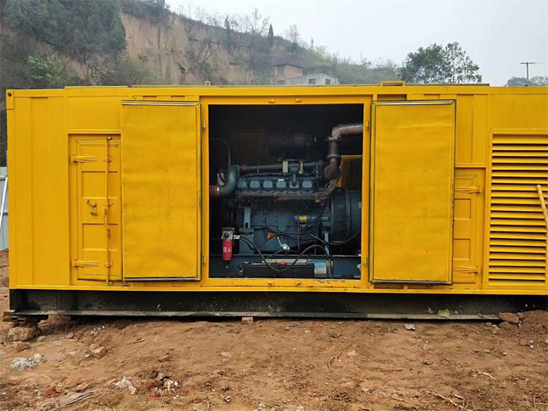 新北发电机租赁冷却液的沸点降低到多少时需要更换